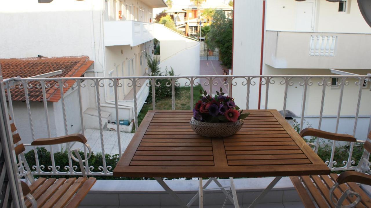 Apartment Christina Pefkochori Exterior photo